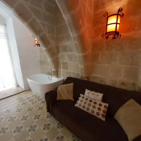 Typical Maltese Maisonette In The Heart Of *