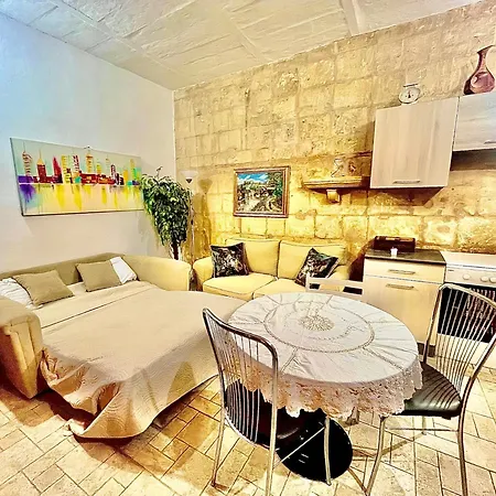 Typical Maltese Maisonette In The Heart Of La Valletta
